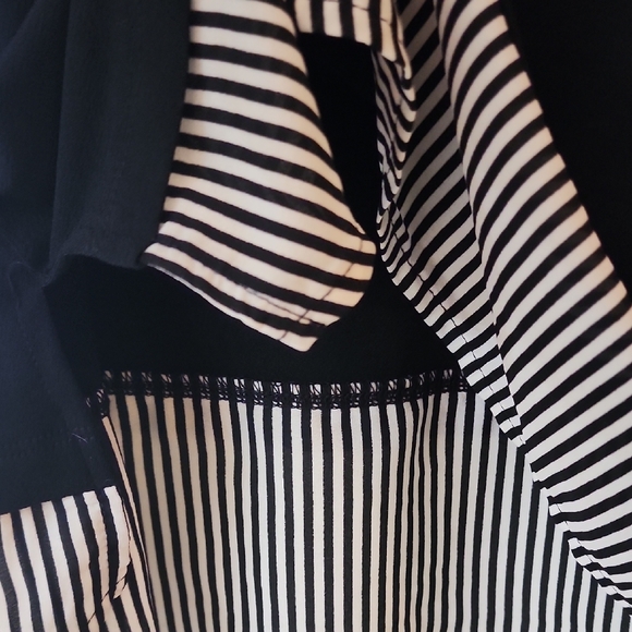 Adrianna Papell Black Notched Collar Faux Blouse Under Light Sweater - Picture 3 of 5